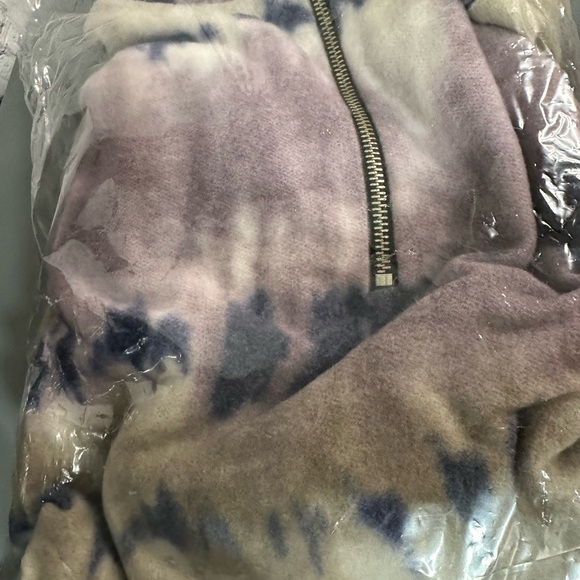 Sew in Love half zip pullover sweatshirt. Size 2X, Lavender & olive - Picture 8 of 9